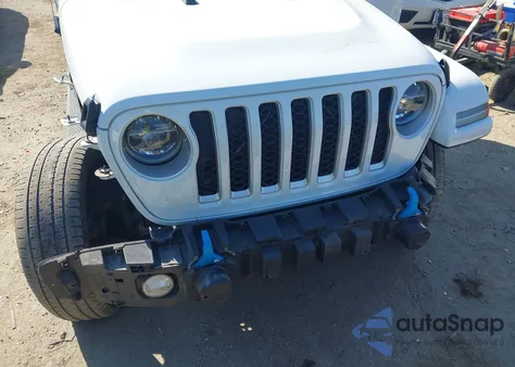 2022 Jeep Wrangler Unlimited Unlimited Sahara 4X4 from USA, damaged, VIN 1C4JJXP61NW198211